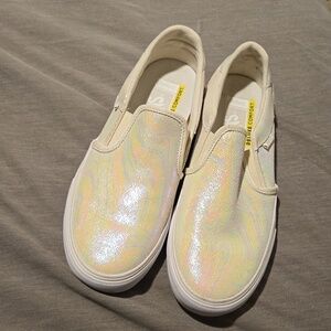 Vans Asher Deluxe 'Iridescent Grey' VN0A3TL6VUW